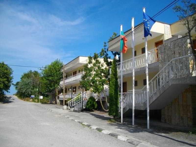 Sunshine Pearl Family Hotel Cavarna Exterior foto